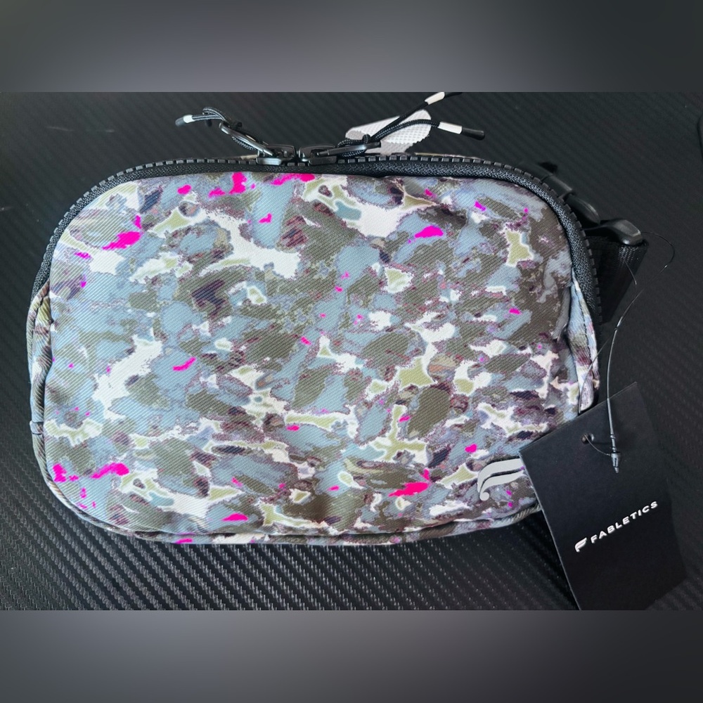 Fabletics Cheetah Camo The Belt Bag NEW